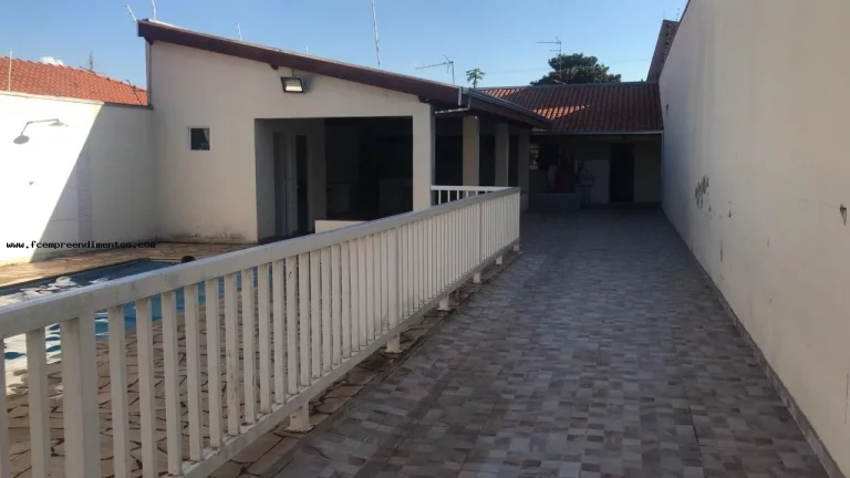 Imagem Edícula para Venda em Limeira, JARDIM SÃO LOURENÇO, 1 dormitório, 3 banheiros, 2 vagas