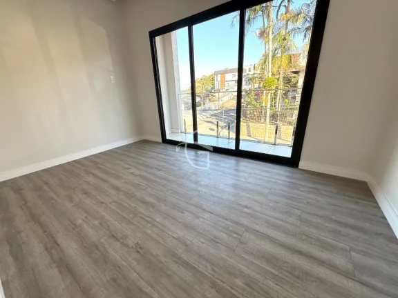 Imagem Casa à venda no Bairro Floresta em Joinville, por 980 mil