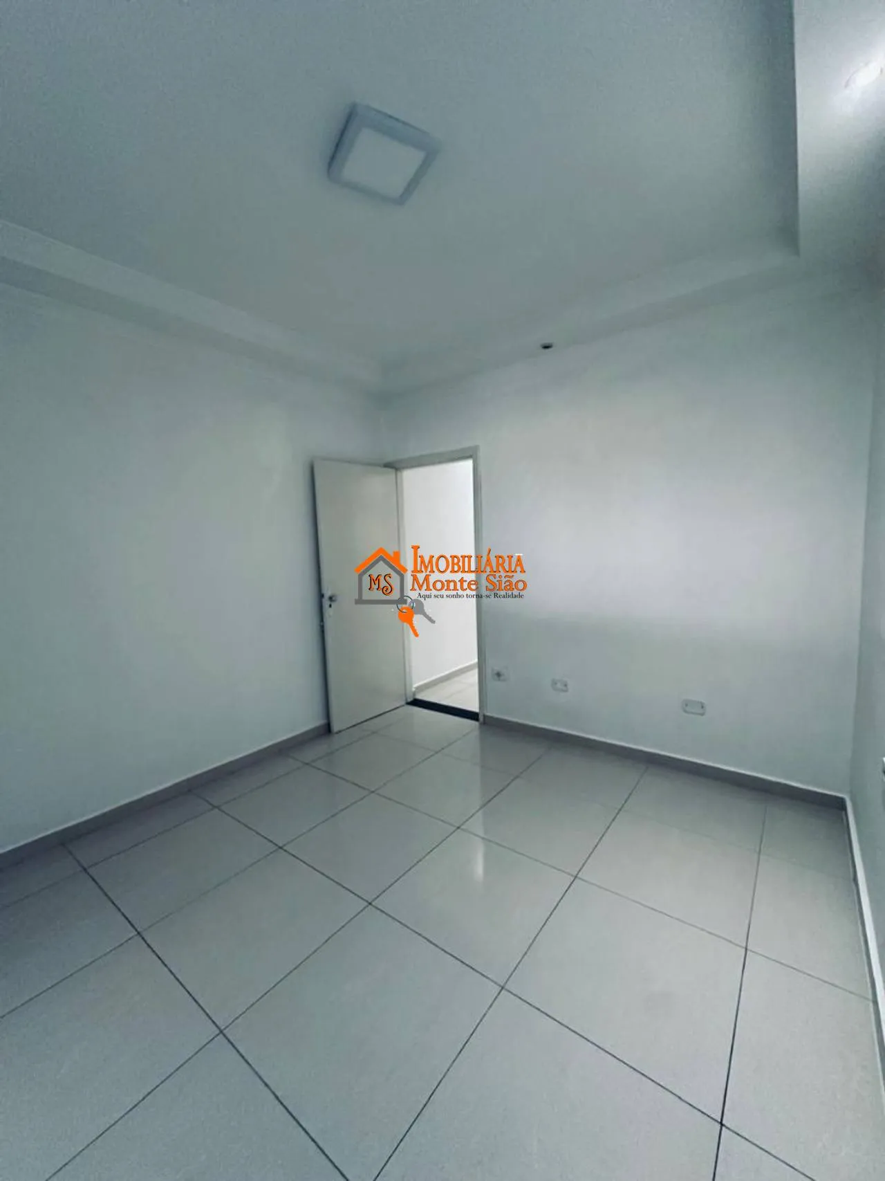 Imagem Sobrado para Locação Comercial ou Residencial - 4 Quartos e 2 Vagas