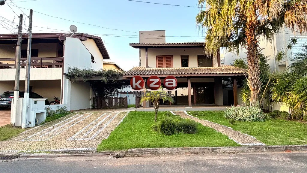 Foto do imóvel Casa em Condomínio de Alto Padrão na Vila Faustina II em Valinhos-SP - 3 Quartos, 1 Suíte, 2 Salas, 4 Banheiros, 4 Vagas - 212m².