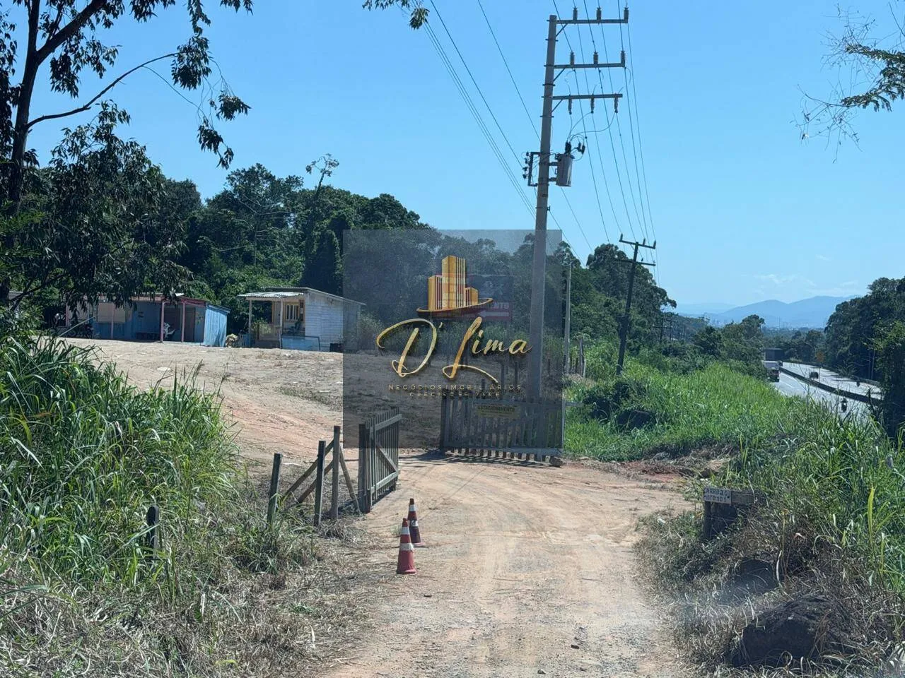 Imagem Vendo terreno estacionamento da cachoeira do jarrão SC
