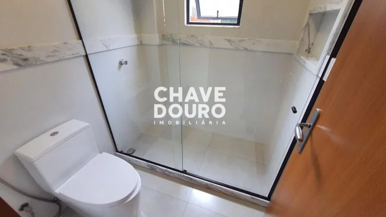 Imagem Casa moderna com 3 suítes próxima do bairro do Alto, para venda em Teresópolis RJ