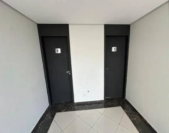 Imagem Prédio Comercial na Água Rasa com 10 Salas