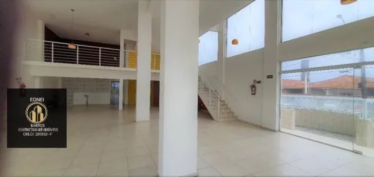 Imagem Salão Comercial - Frente ao Mar - Caiçara - Praia Grande - SP.