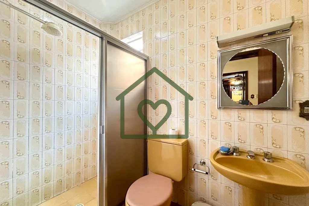 Imagem Belíssima casa, localizada no desejado bairro Bela Vista, com pátio com piscina e um anexo ao fund...