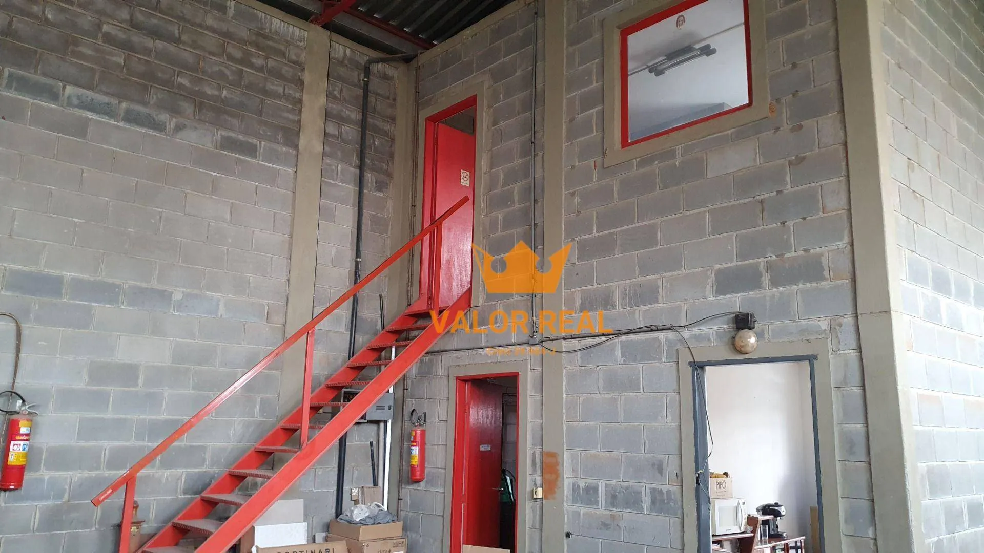 Imagem Oportunidade Única para Empreendedores e Investidores! Galpão de 350 m² em AT de 780,00 m2 em Localização Privilegiada em Itupeva. R$ 2.8 milhões.