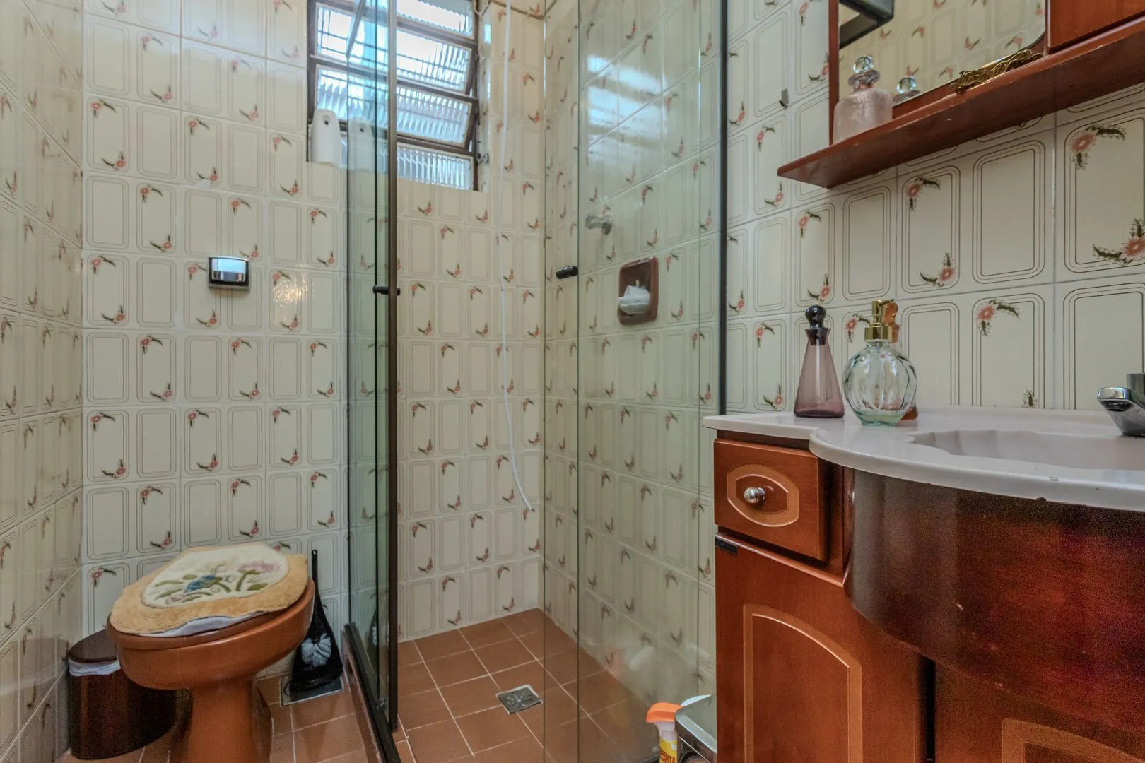 Imagem Prédio Residencial no Passo D'areia com 8 dormitórios e 8 vagas