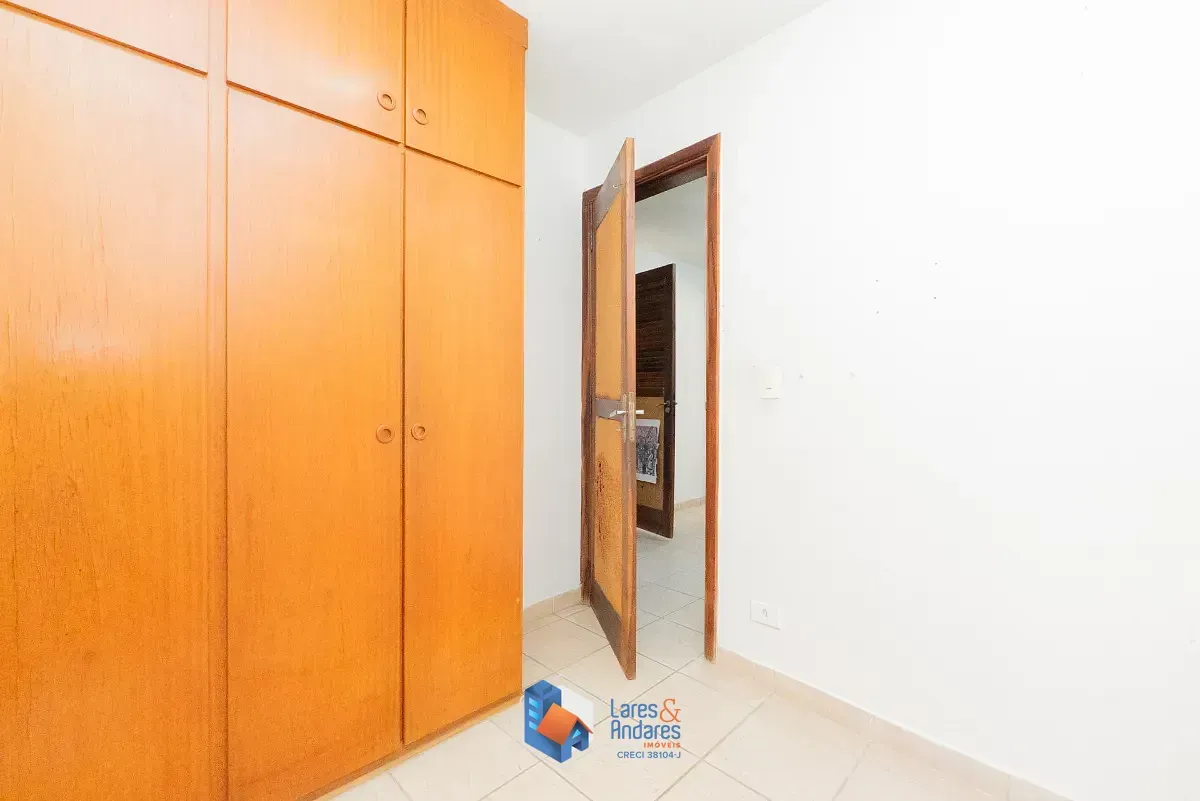 Imagem Casa para venda e locação em Cambuci com 4 quartos, sendo 1 suíte, 115m²