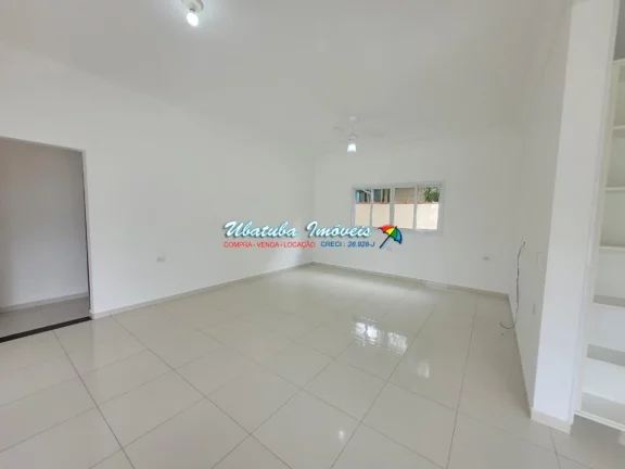 Imagem Linda casa com 03 dormitórios - Cond. Fechado - Bairro Horto