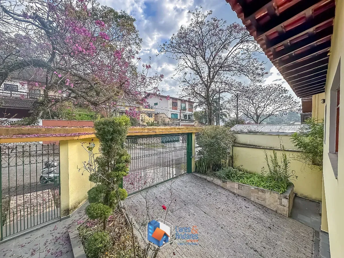 Imagem Casa de vila para venda em Parque dos Príncipes com 4 quartos, sendo 2 suítes, 352m²