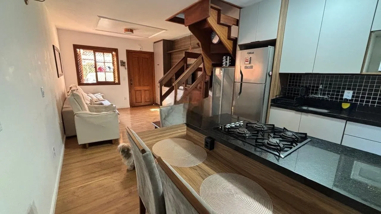 Imagem Casa em Condomínio com 3 quartos, 1 vaga e 100.08m² para vender só R$ 420.000