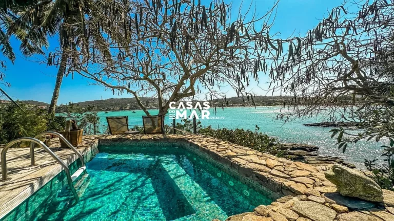Foto do imóvel Casa Frente Mar para Venda em Armação dos Búzios / RJ no bairro Ferradura