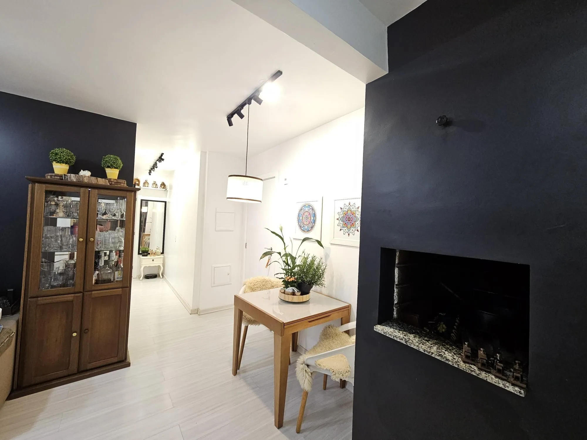 Imagem Lindissimo apartamento 2D, 1 vaga, sacada e churrasqueira, Morro Santana, Porto Alegre/RS