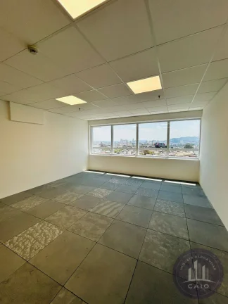 Imagem Sala para aluguel com 43 m² por R$ 2.344,00/mês - Alphaville -SP