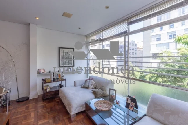 Imagem Apartamento com 278m², localizado na Rua Sabará esquina com Av Higienópolis.