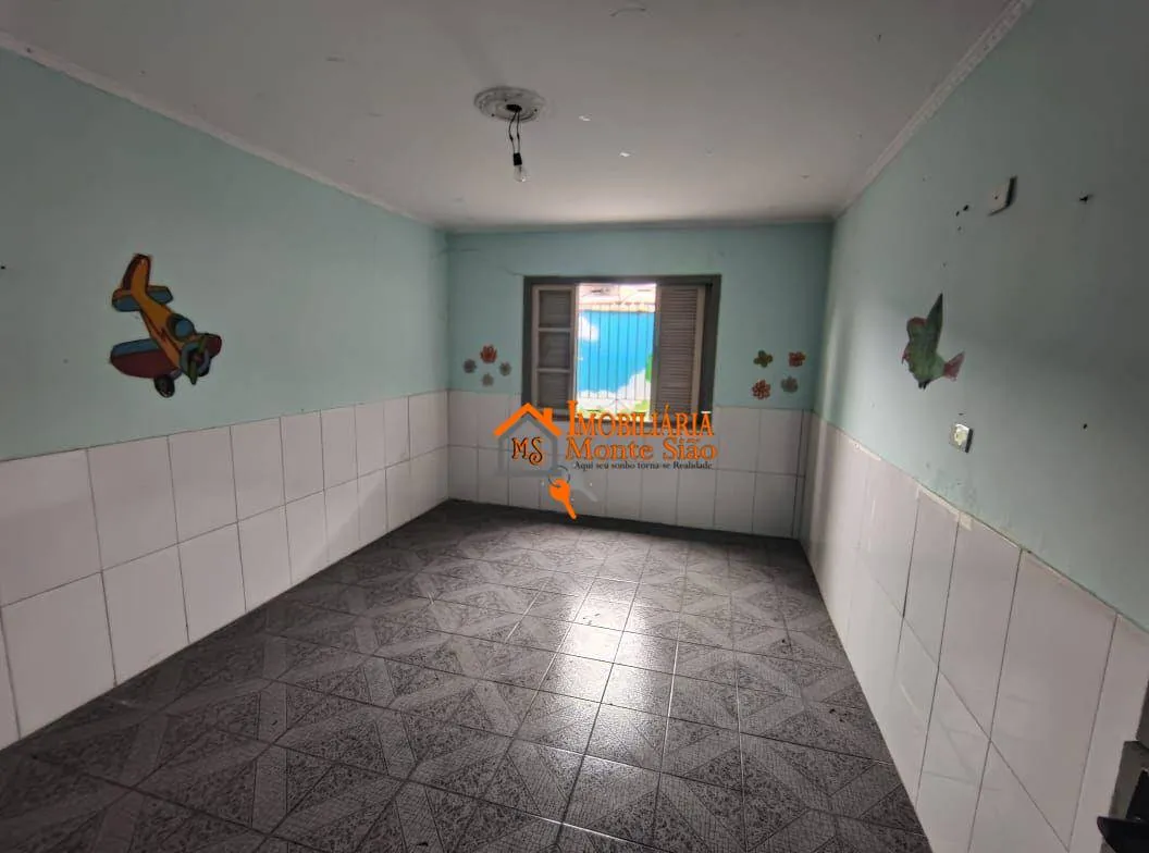Imagem Casa térrea com 245m² de terreno, com 6 salas, oportunidade para investidor no Jardim Vila Galvão - Guarulhos/SP