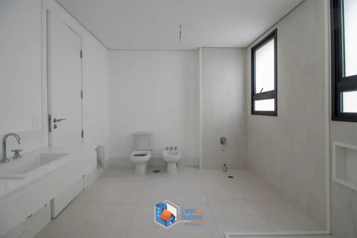 Imagem Apartamento para venda em Moema com 4 quartos, sendo 4 suítes, 375m²