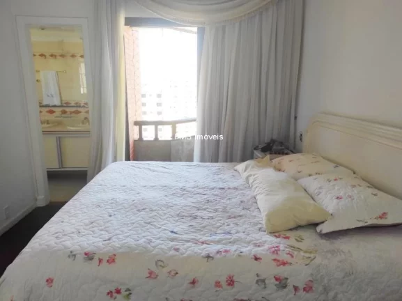 Imagem Imperdível: Apartamento de Luxo em Moema, São Paulo-SP 4 Quartos, 2 Suítes, 4 Vagas 273,00m² de Área