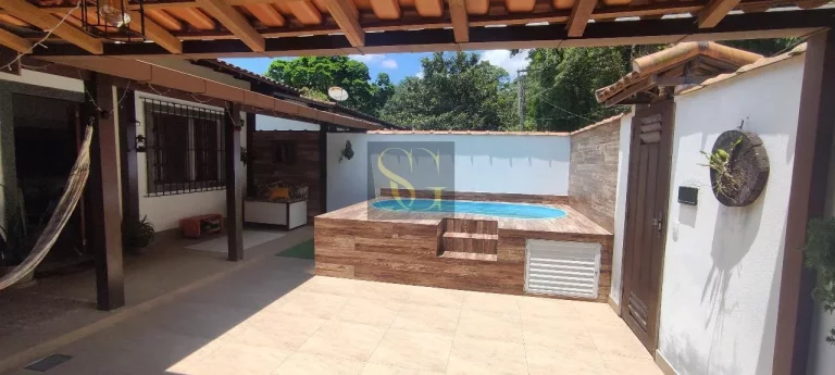 Foto do imóvel Casa para Venda em Teresópolis, Albuquerque, 2 dormitórios, 1 suíte, 2 banheiros, 2 vagas em Estrada da Prata dos Aredes