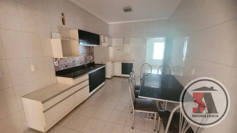Imagem Casa 260m2 Cond. N.S. Maria Auxiliadora