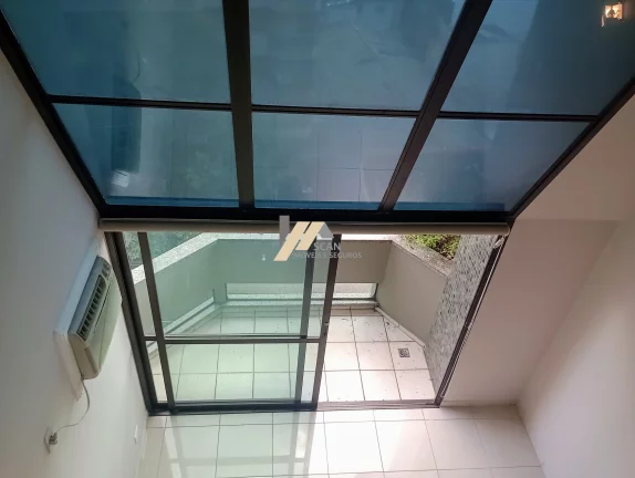 Imagem Apartamento duplex à venda no Cambuí em Campinas, São Paulo.