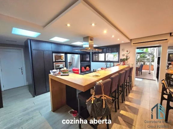 Imagem Apartamento mobiliado e decorado, com 325 m2 de área privativa, 4 quartos (2 suítes), 3 vagas Florianópolis SC
