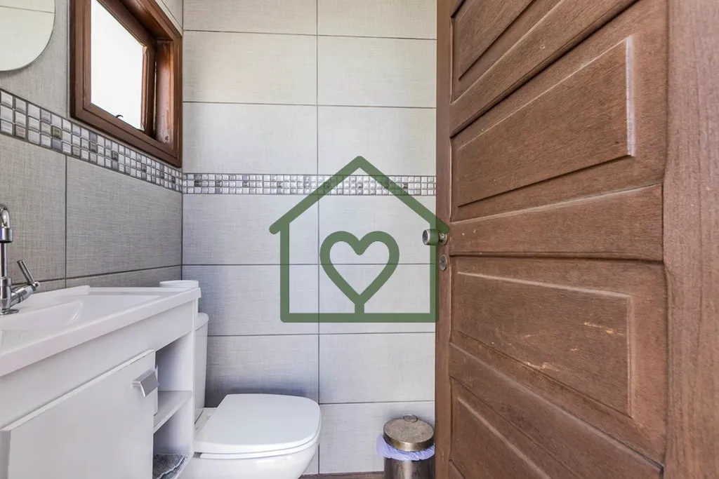 Imagem Linda cobertura duplex reformada situada no coração do Jardim Lindóia em Porto Alegre, Localizada...