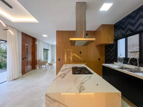Imagem Casa com 3 Suítes em Condomínio Exclusivo – Conforto e Lazer Completo - 15 minutos do centro de Teresópolis