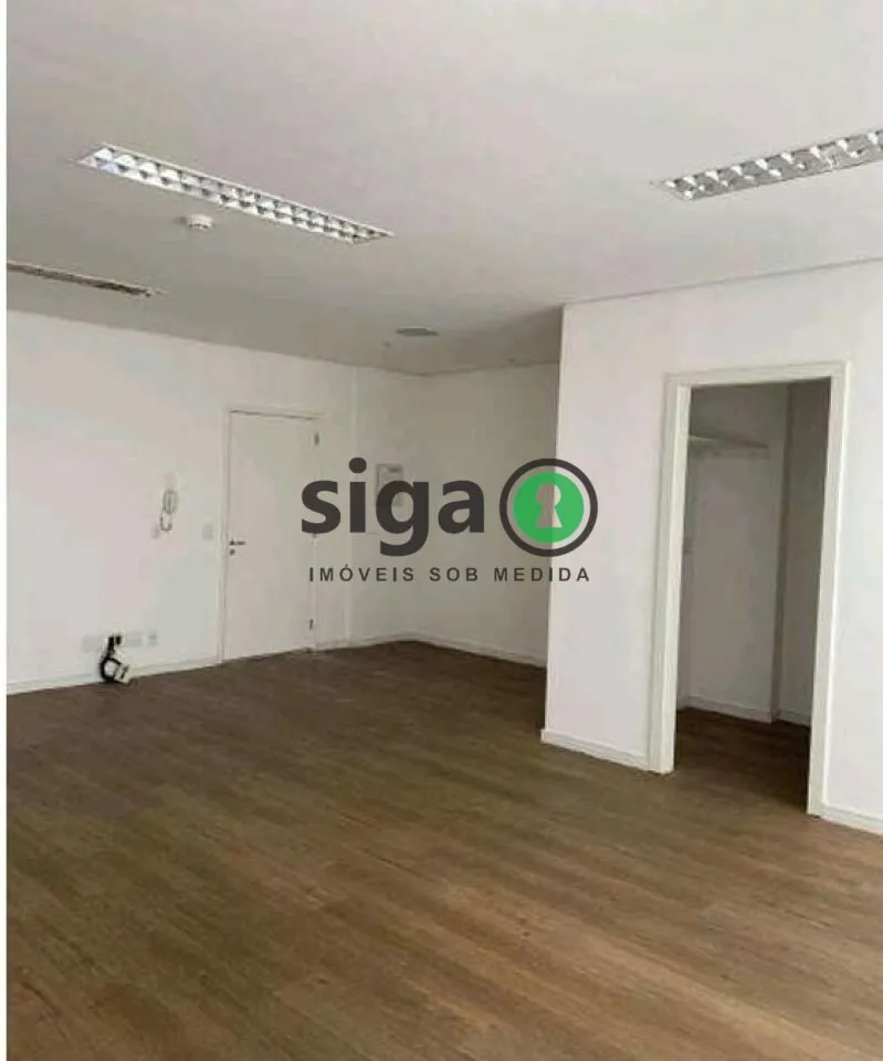 Imagem Conjunto Comercial em Pinheiros ao Lado da Faria Lima e Metrô, Pronto para Uso com Vaga de Garagem