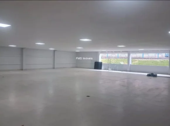 Imagem Galpão com 2200m2 em Alphaville.