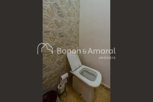 Imagem Casa excelente, com 6 quartos, todos são suítes, 8 banheiros, com elevador, 5 pontos de ar condici...