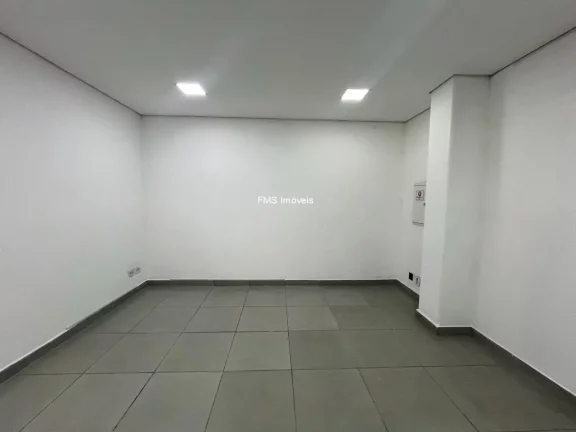 Imagem Galpão Comercial Para Locação na Vila Leopoldina, São Paulo-SP: 660m², 14 Vagas de Garagem!