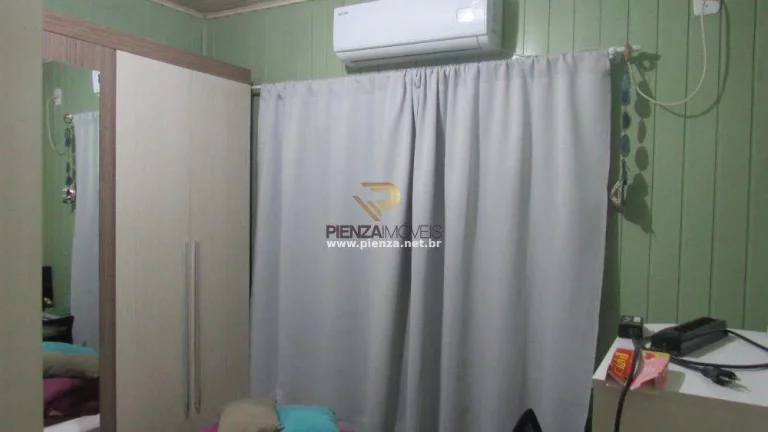 Imagem Casa para Venda em Concórdia, Industriários, 3 dormitórios, 2 banheiros