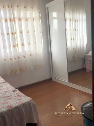 Imagem Casa de 3 Quartos, sendo 1 suite - Quitandinha - COD 13755