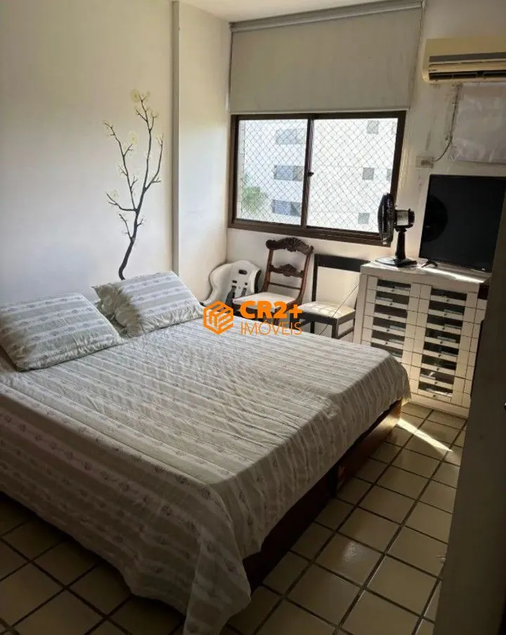 Imagem Vendo apartamento 03 quartos, 01 suíte, 237m2, 03 vagas de garagem na Jaqueira.