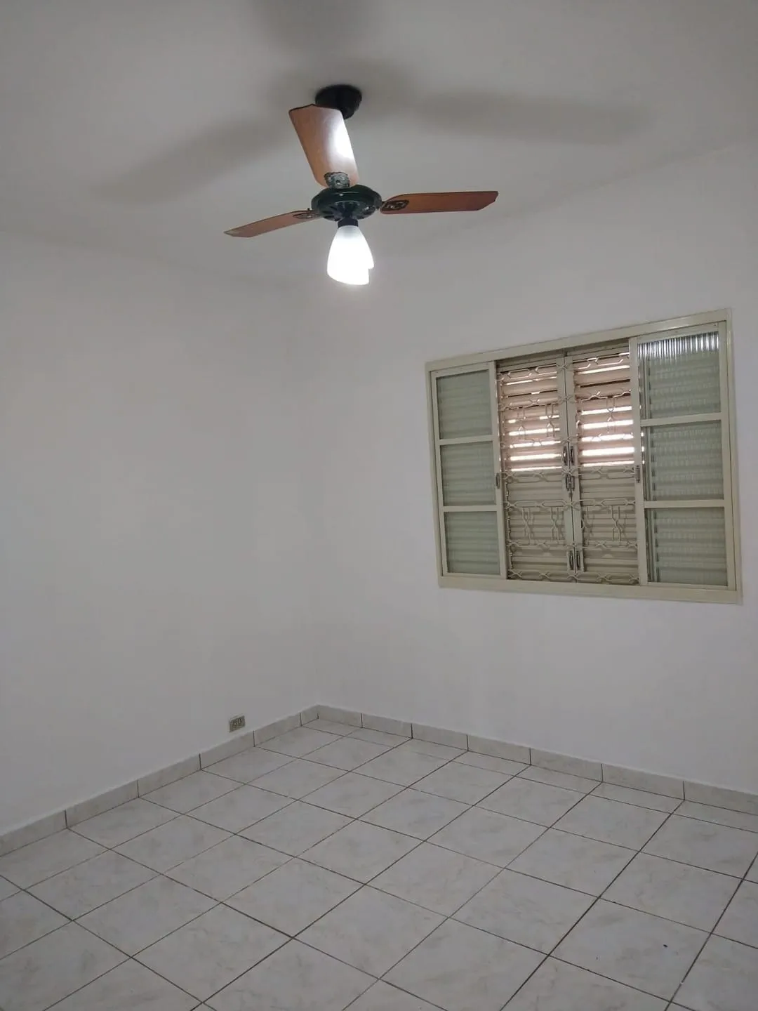 Imagem Casa à venda 3 Quartos, 3 Vagas, 250M², Parque Jaraguá, Taubaté - SP