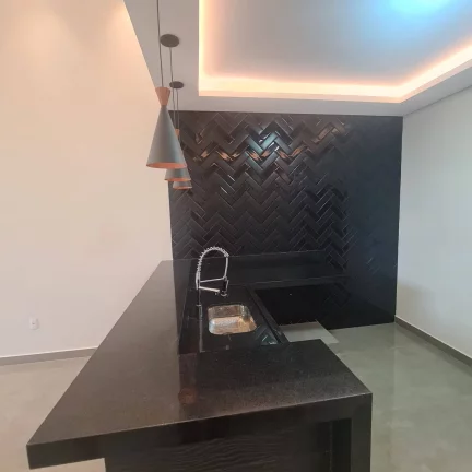 Imagem EXCELENTE CASA NO CONDOMÍNIO RESERVA CENTRAL PARQUE.