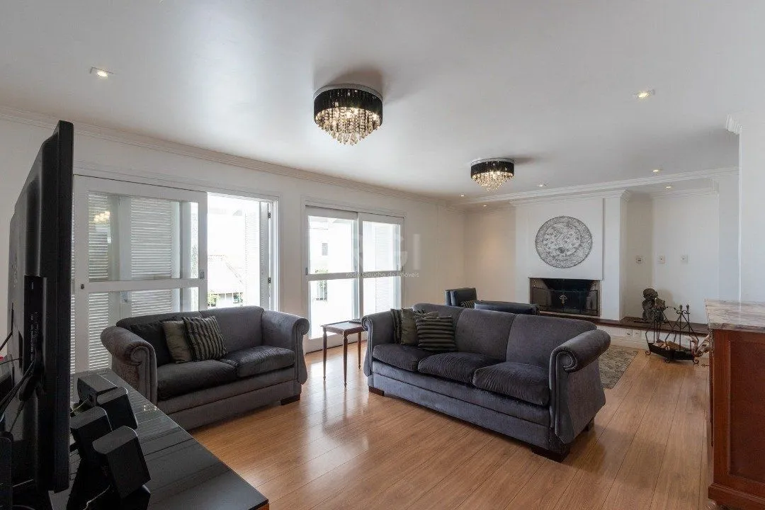 Imagem Casa para Venda - 312m², 5 dormitórios, sendo 3 suites, 6 vagas - Vila Conceição