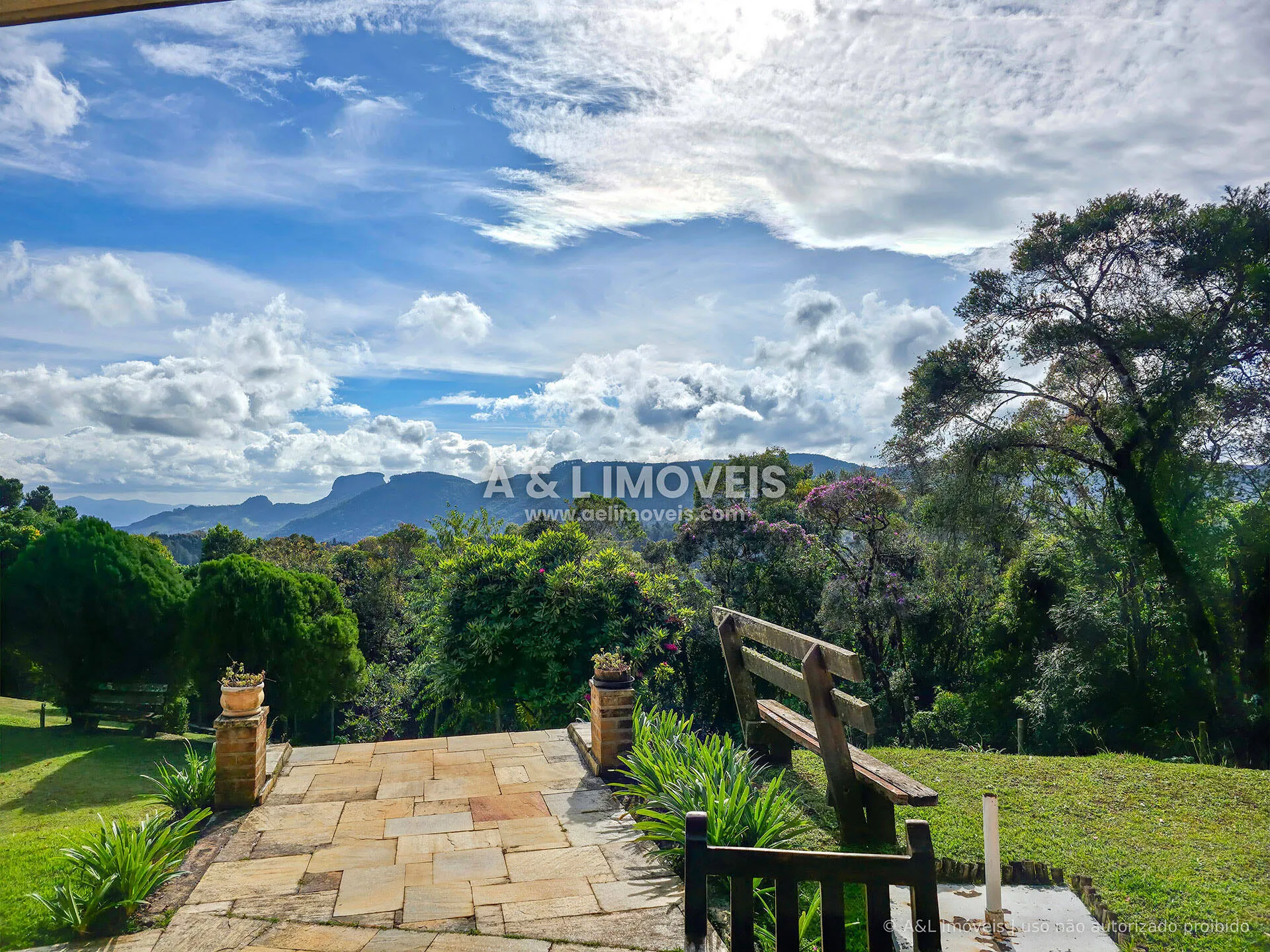 Imagem Casa Térrea Turmalina | 356 m², Terreno 6.050 m² e Vista Pedra do Baú