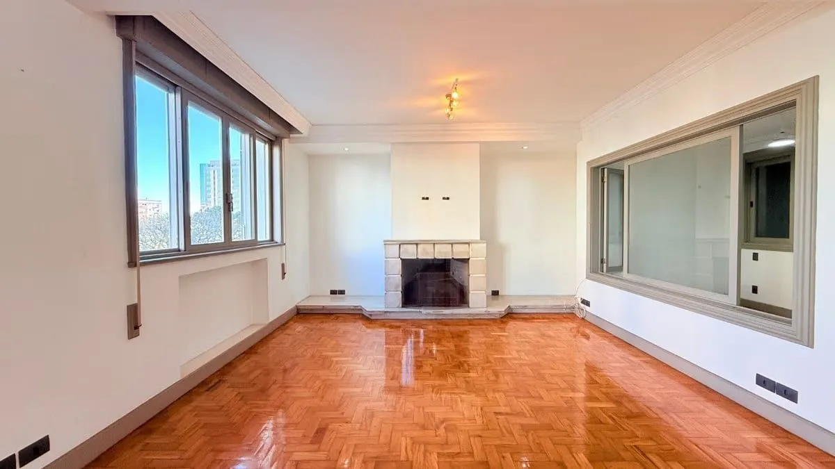 Imagem Apartamento de 3 dormitórios à venda em Independência, Porto Alegre