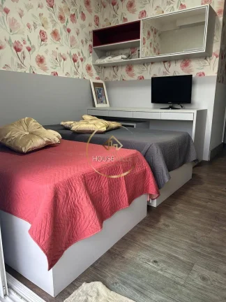 Imagem Casa Sobrado, 5 Dormitórios ( 4 suítes), 525m², Condomínio Alphaville, Sjc.