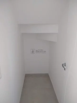 Imagem Sobrado Triplex com 3 suítes no bairro Ariribá em Balneário Camboriú