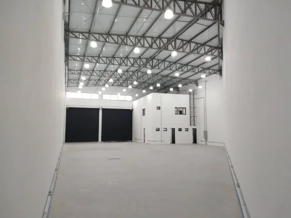 Imagem Galpão comercial completo para sua empresa crescer com estrutura.