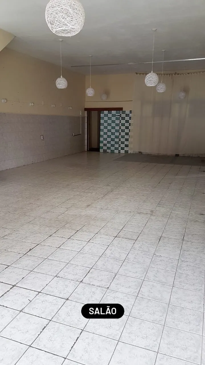 Imagem Comercial à venda 3 Quartos, 1 Suite, 4 Vagas, 250M², Esplanada Santa Terezinha, Taubaté - SP