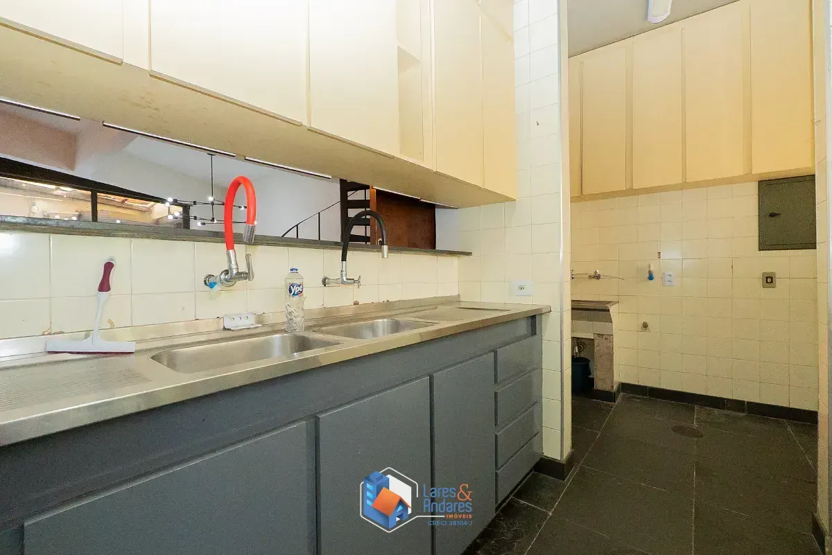 Imagem Casa para venda e locação em Cambuci com 4 quartos, sendo 1 suíte, 115m²