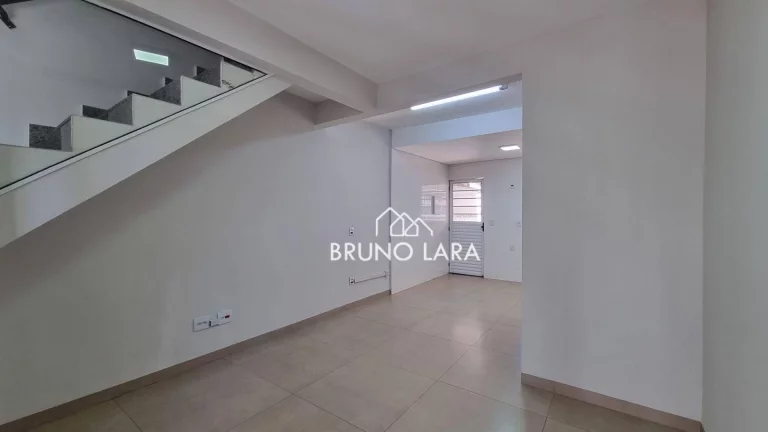 Imagem Casa comercial disponível para locação no bairro Resplendor - Igarapé/MG.