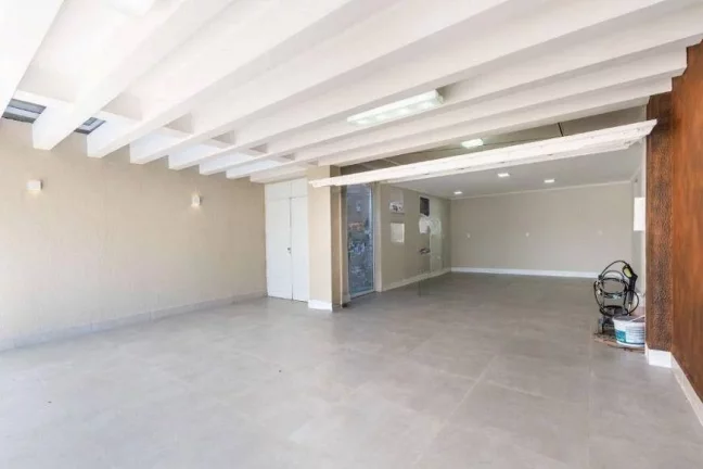 Imagem Vende-se casa reformada com 405 metros quadrados e 4 suítes no Alto de Pinheiros Casa com 405m² de...