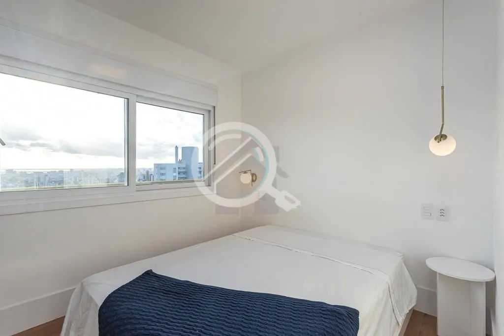 Imagem Apartamento de 2 dormitórios de 71 m² mobiliado e decorado em alto padrão. Suíte, banheiro socia...