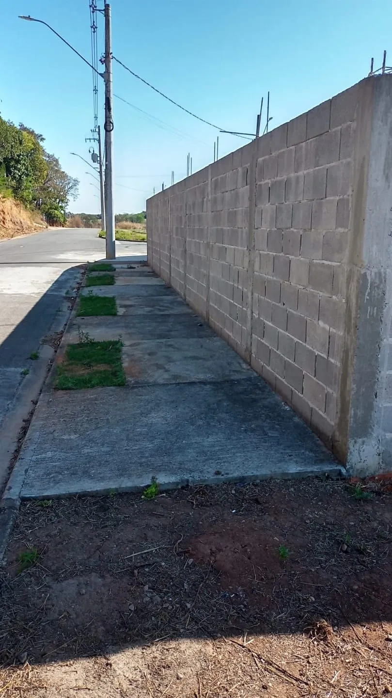 Imagem Terreno à venda 212M², Loteamento Residencial e Comercial Flamboyant, Pindamonhangaba - SP
