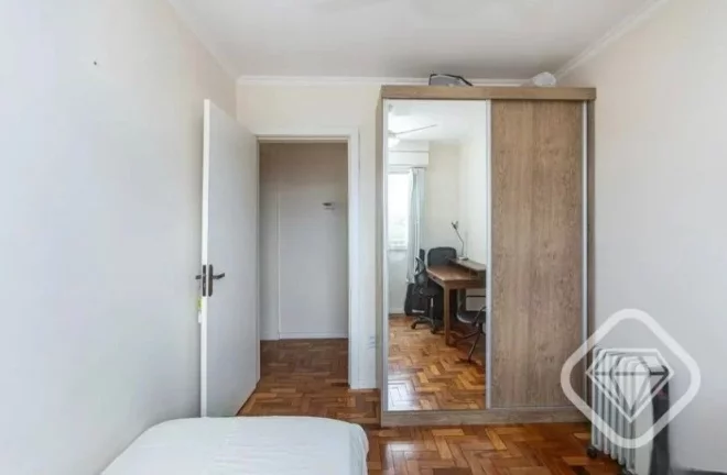 Imagem Um apartamento com o melhor do sol da manhã e muito conforto!

São 3 dormitórios, living para 2 a...